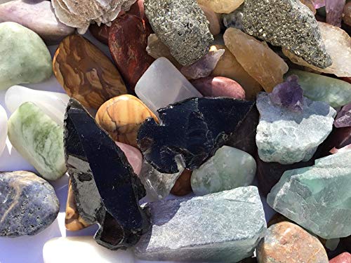 Mineral Collection Activity Kit - 150+ Pieces - with Educational Info and ID Chart - Bonus Geode & Spinosaurus Dino Tooth and much more.... - dinosaursrocksuperstore