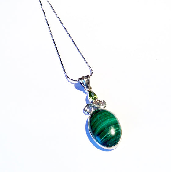 Sterling Silver Malachite & Peridot Pendant - dinosaursrocksuperstore