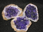 Geode - Split "amethyst" color purple - 2 puzzle pieces - dinosaursrocksuperstore