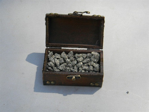 Favor - Wooden Treasure Chest filled with Pyrite (Fool's Gold) - dinosaursrocksuperstore